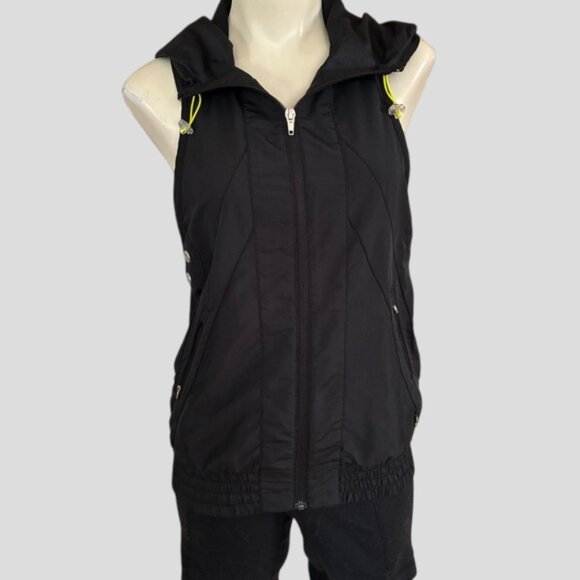 Aritzia TNA Black Athletic Running Lightweight Hooded Vest - Picture 2 of 14